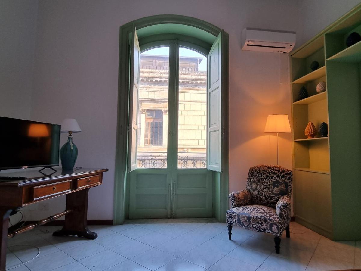 Piazza Politeama Apartment Palermo Exterior photo