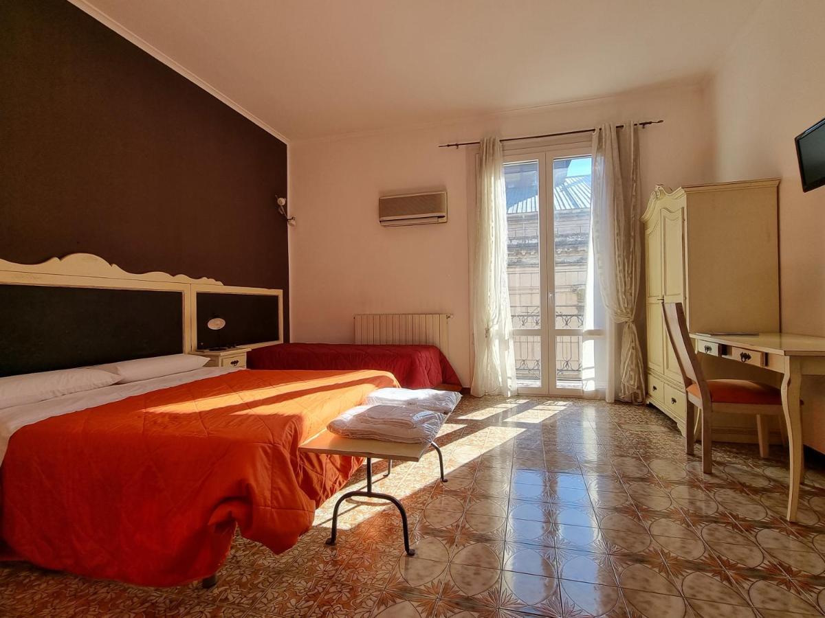 Piazza Politeama Apartment Palermo Exterior photo